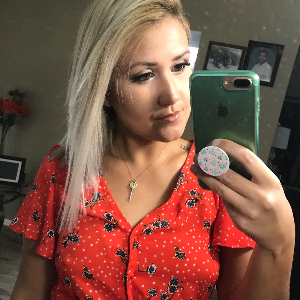 Meet your Posher, Stefania